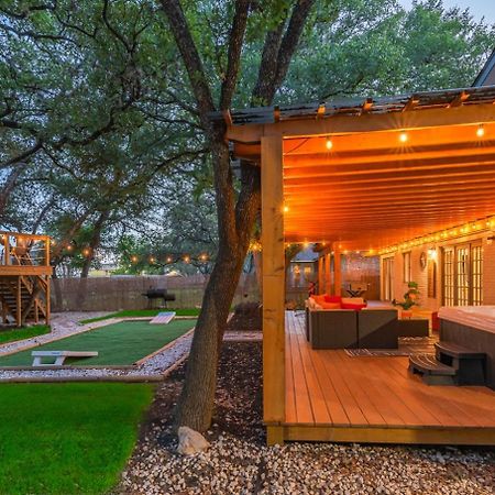 Luxurious Home With Hot Tub & Tree Deck By 6Flags San Antonio Exteriör bild