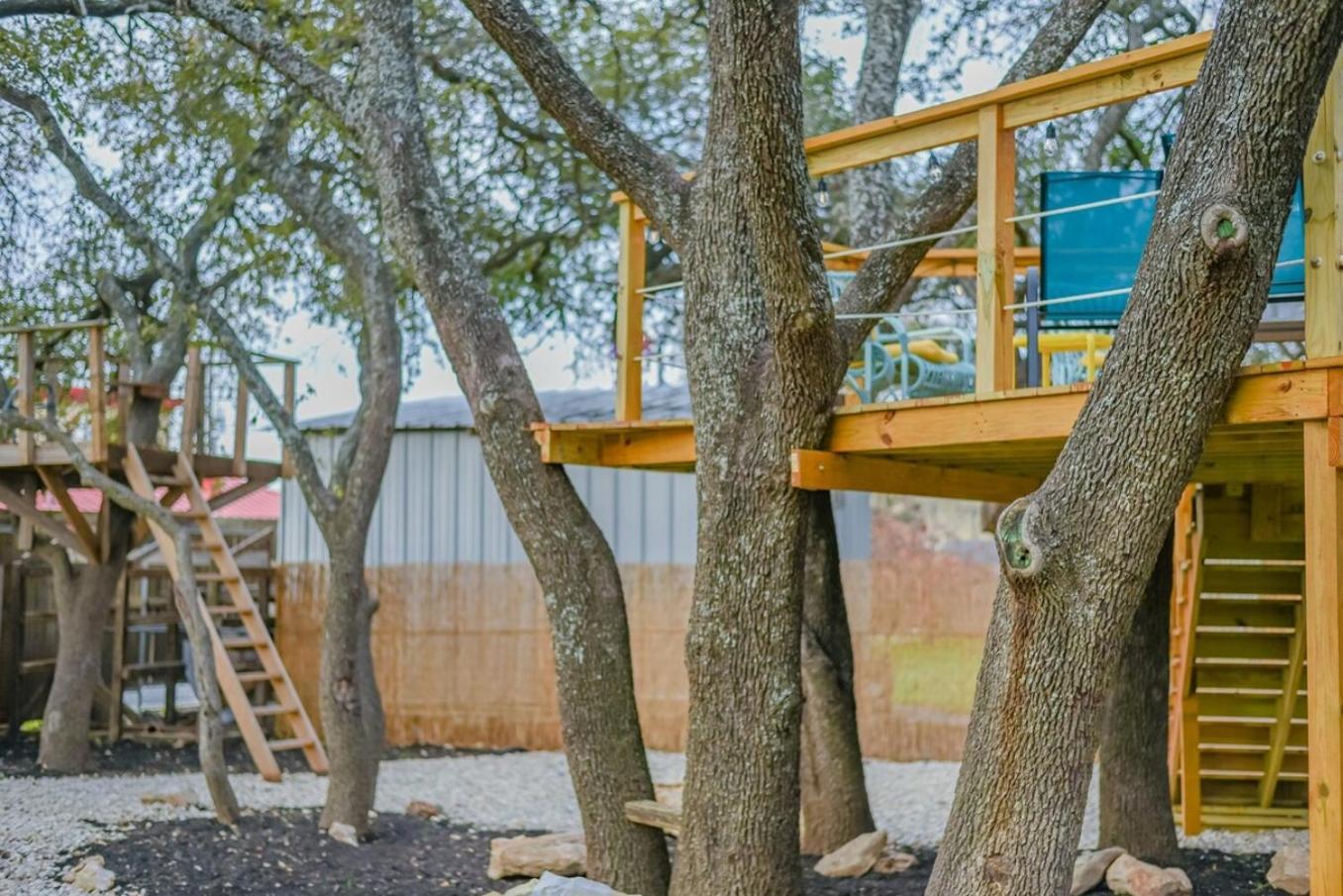 Luxurious Home With Hot Tub & Tree Deck By 6Flags San Antonio Exteriör bild
