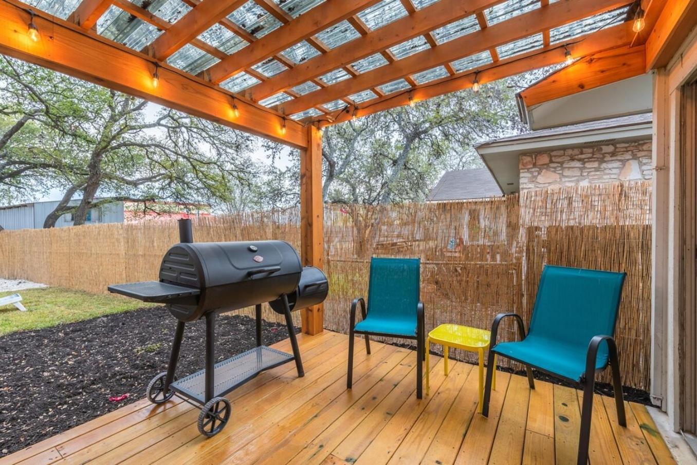 Luxurious Home With Hot Tub & Tree Deck By 6Flags San Antonio Exteriör bild